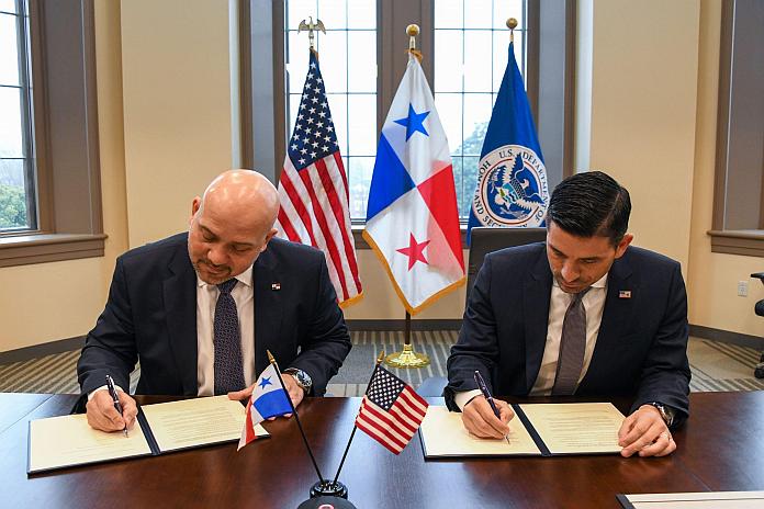Caribbean News Global mirones_secretary-wolf_sign US - Panama sign letter of intent to increase security cooperation  