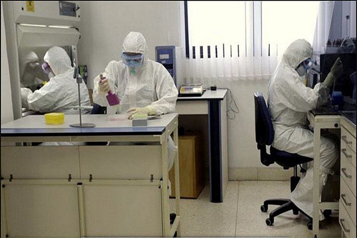 Wissenschaftler im IFV in Havanna | Bildquelle: https://www.caribbeannewsglobal.com/cuba-announces-clinical-trials-of-new-covid-19-vaccine/ © Laboratorio Farmacéutico, Medilip/Twitter | Bilder sind in der Regel urheberrechtlich geschützt