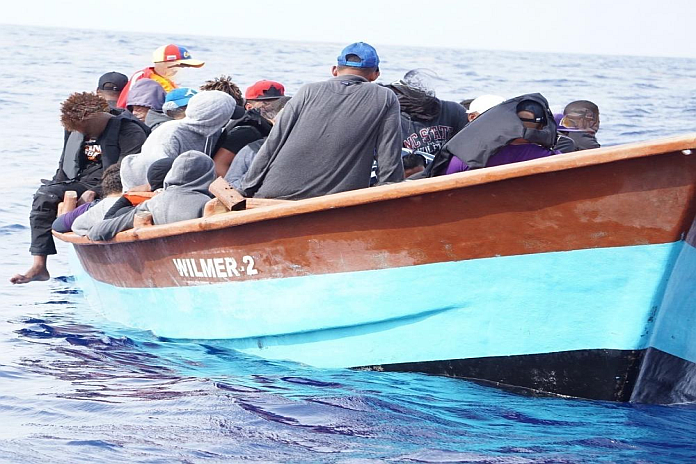 US Coast Guard repatriates 76 Dominicans, returns 3 Venezuelans to the ...